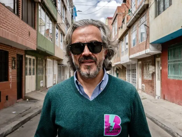 Desde Bosa, Oviedo busca crecer más allá de la derecha