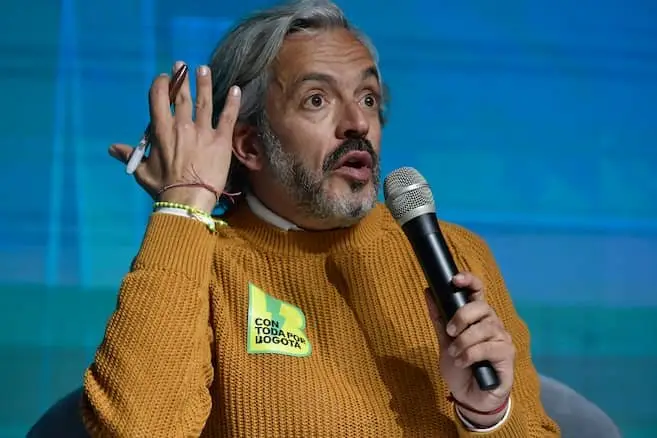 Candidatura de Juan Daniel Oviedo en firme, CNE no revocó su inscripción