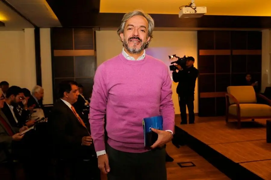 “Plan de reactivación económica de Petro es un reencauche de regalías no ejecutadas”: Juan Daniel Oviedo