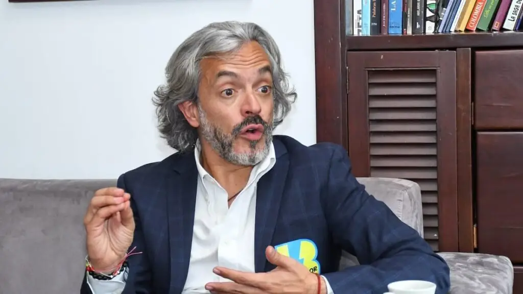 ¿Quién sería el reemplazo de Juan Daniel Oviedo en el Concejo de Bogotá?