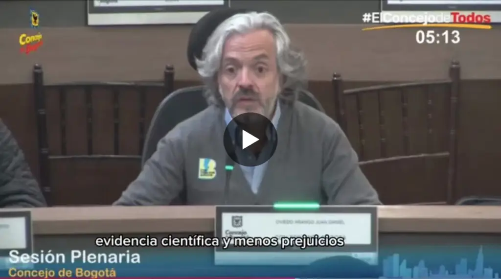 La Mesa Distrital de Cabildantes Estudiantiles dieron ejemplo de cómo escuchar las preocupaciones de los jóvenes en #Bogotá.