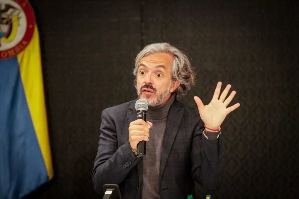 Juan Daniel Oviedo confirmó su aspiración a la presidencia para 2026