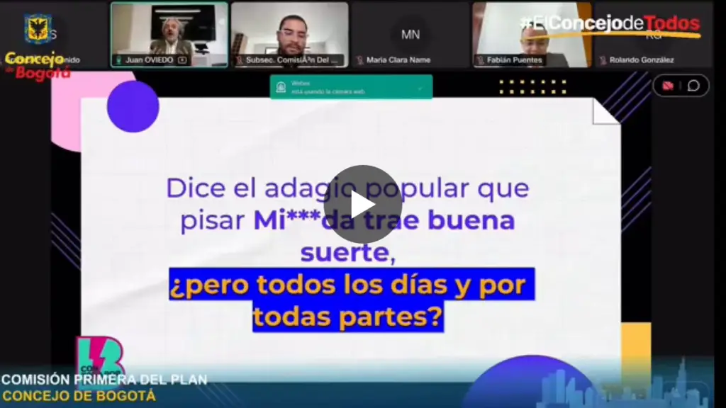Sí, se debe resolver de una vez por todas el excremento de mascotas en #EspacioPúblico.