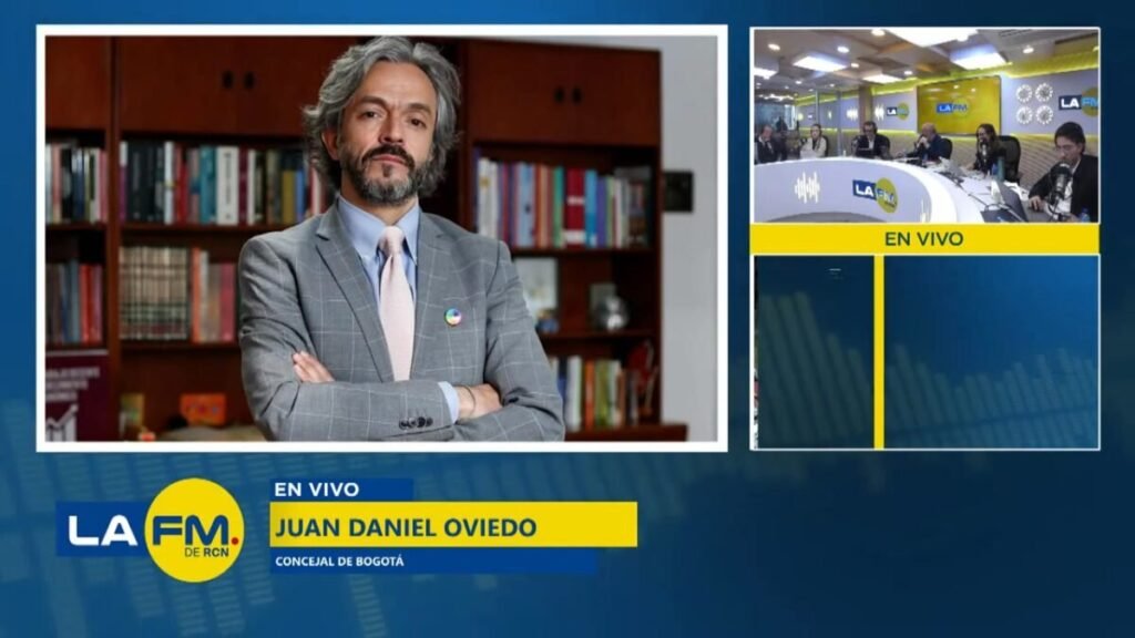 Juan Daniel Oviedo confirmó que dejará el Concejo de Bogotá el 31 de mayo para enfocarse en la recolección de firmas de su candidatura presidencial. ‘Queremos menos discursos y más acción’, afirmó.”