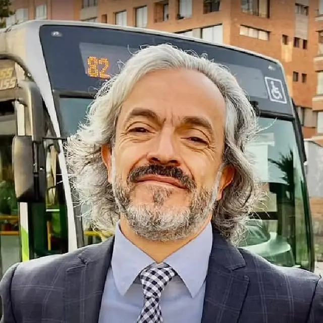 la razón por la que Oviedo perdió curul en el concejo