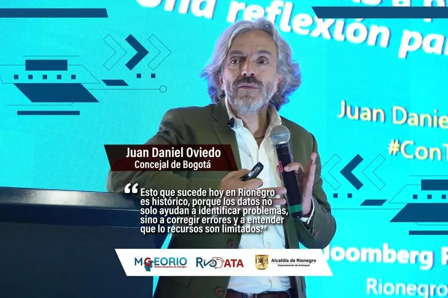 En RioData nos acompañaron Juan Daniel Oviedo, ex Director del DANE; José Manuel Restrepo, ex Ministro de Hacienda y ex Ministro de Comercio; Jorge Arias, director de Google Cloud WorksPace para Latinoamérica; Manuel Naranjo, entre otros importantes expositores de talla nacional e internacional.
