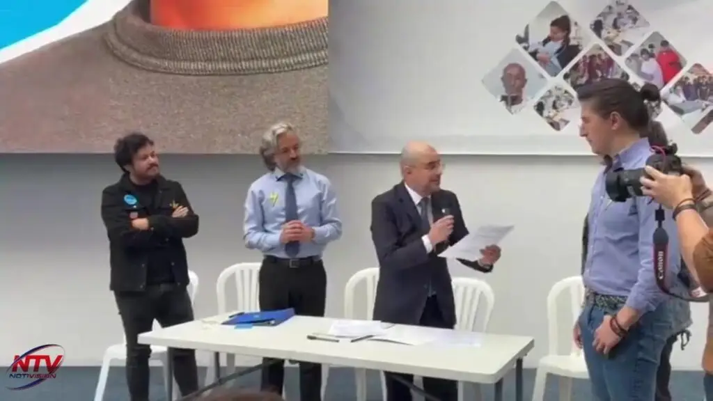 Juan Daniel Oviedo lanza su candidatura presidencial con recolección de firmas