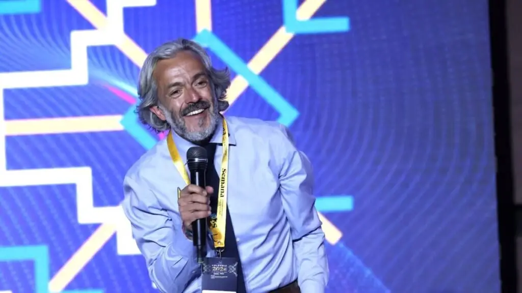 ¿Juan Daniel Oviedo sigue viviendo en Bosa? Así respondió | Debate en el Gran Foro Colombia 2026