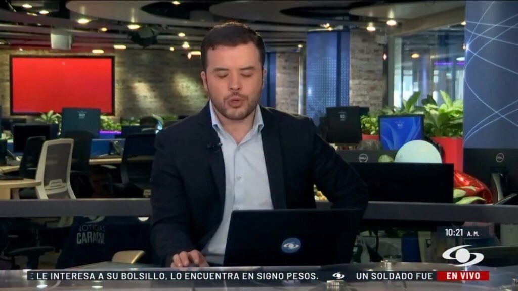 Juan Daniel Oviedo, exfórmula vicepresidencial de Paloma Valencia, habló sobre su futuro político e hizo un llamado a Iván Cepeda y Abelardo de la Espriella a que hagan un debate para conocer sus propuestas
